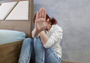 самоповреждение